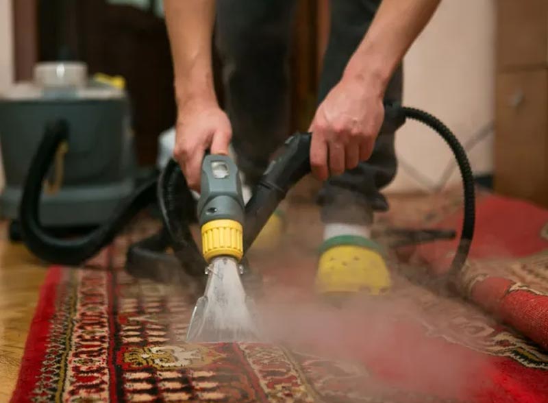 MON TAPIS D'ORIENT - vente, restauration et nettoyage de tapis sur Paris et l’Île-de-France - Mr BARNABEAU :   Restauration et conservation de tapis anciens. Réparation des franges de tapis. Réparation des lisières de tapis. Traitement des trames de tapis. Relainage de tapis. Raviement des couleurs de tapis. Traitement des mites de tapis. Dépoussiérage et dessablage de tapis. La Nettoyage artisanale à l’ancienne exclusivement à la main : lavage, nettoyage de tapis. Réfection de siège, fauteuil, canapé … Intervention sur Paris et l’Île-de-France